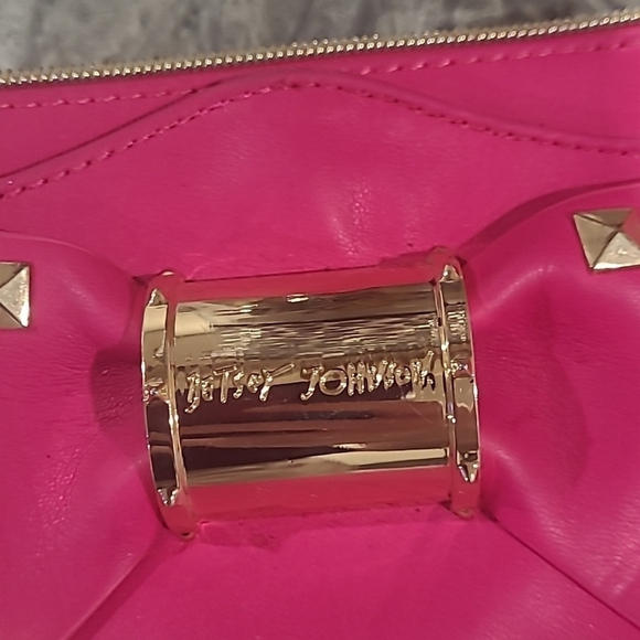 BETSEY JOHNSON PINK STUDDED CLUTCH - Picture 3 of 10